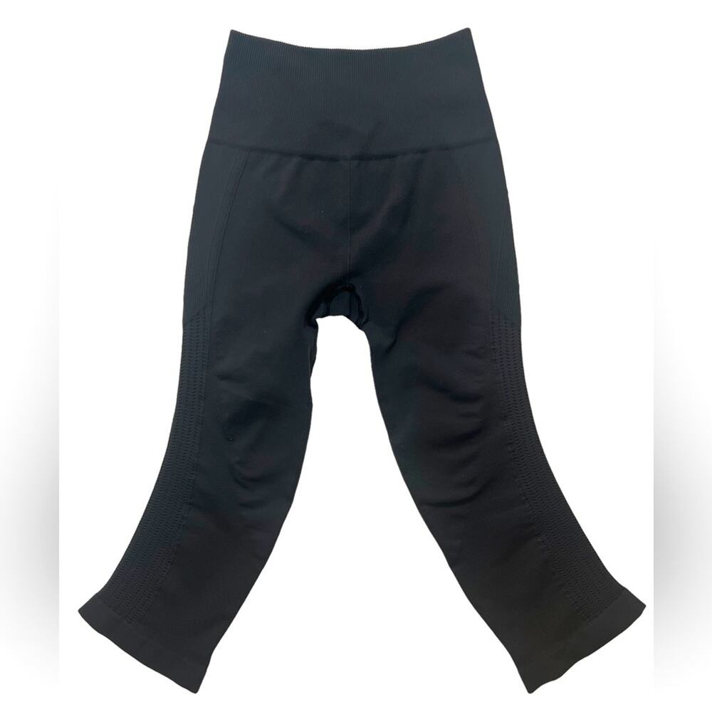 Lululemon Cropped Compression Leggings ~ Sz 2